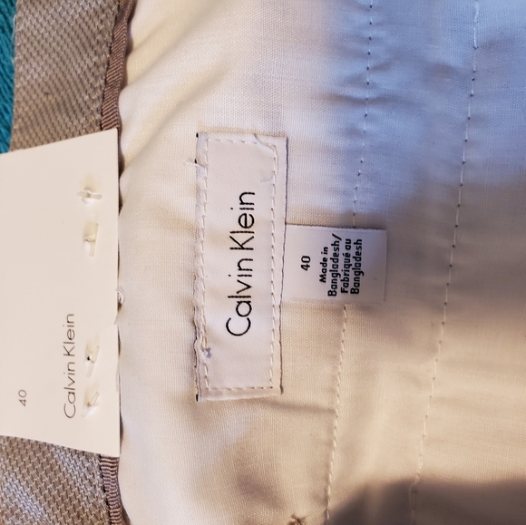 Calvin Klein Golf/Casual Shorts - Picture 5 of 6